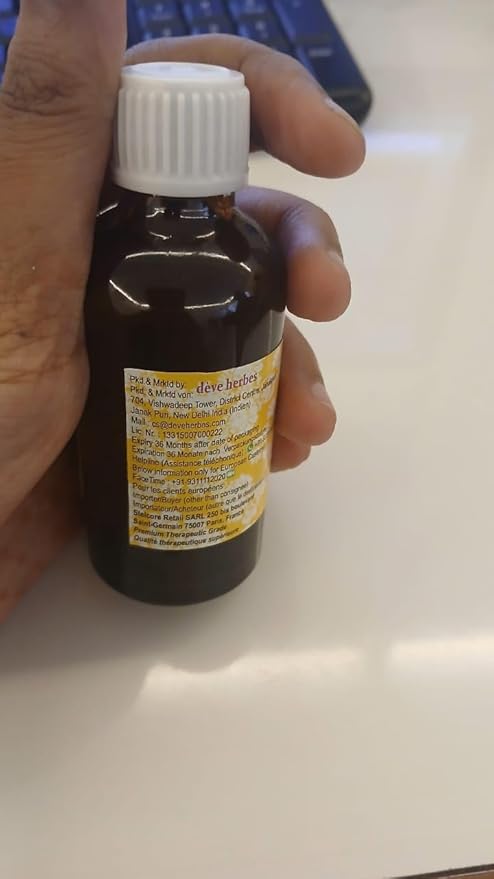 Deve Herbes Pure Guaiacwood Essential Oil (Bulnesia sarmientoi) Steam Distilled 30ml (1 oz)