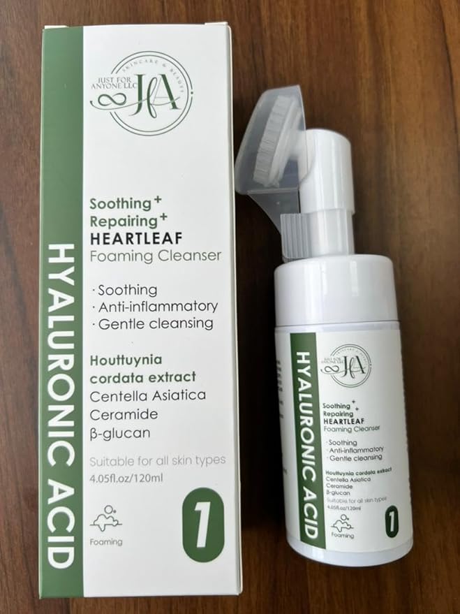 Gentle Hydrating Foam Cleanser With Centella Asiatica