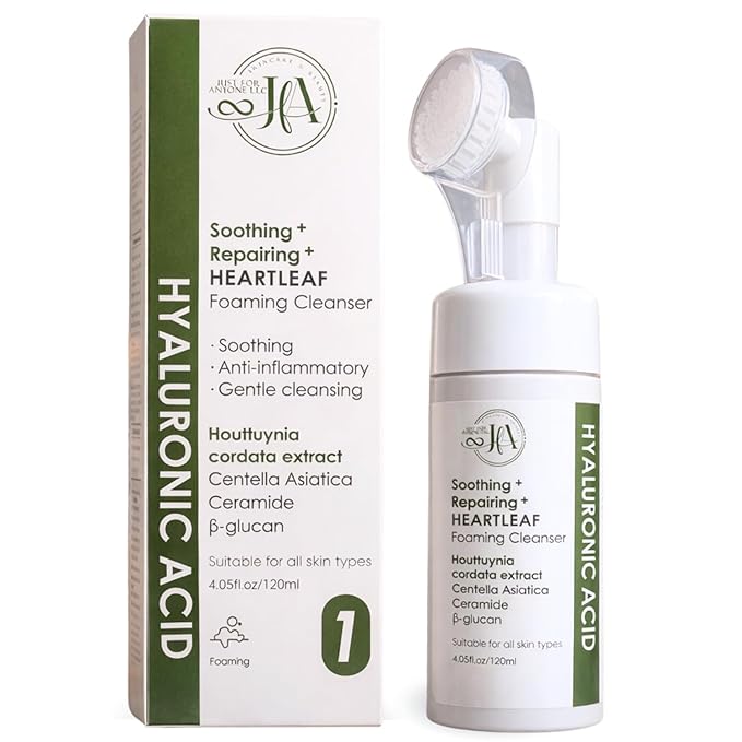 Gentle Hydrating Foam Cleanser With Centella Asiatica