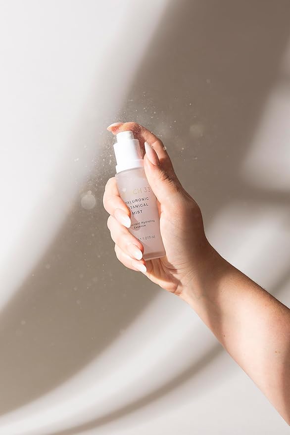Hyaluronic Botanical Mist. Hydrating mist with pomegranate and grapeseed oils. Antioxidants and hyaluronic acid. Refreshes skin. Instant hydration