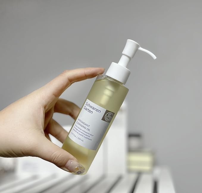 Schwanen Garten Cleansing Oil 5.07oz / 150ml - Gently oil-based deep cleanser, Makeup Remover, Organically grown & Handpicked ingredients, Vegan, Clean beauty