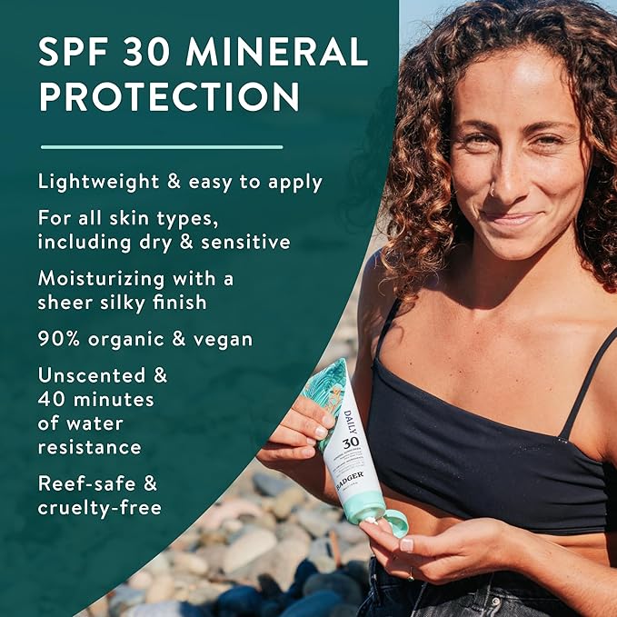 Badger Mineral Daily Sunscreen with Zinc Oxide, SPF 30, Lightweight & Easy to Apply w/No White Cast, Moisturizing Organic Sunscreen, Reef Safe, Vegan, Unscented, 4 fl oz, 2-Pack
