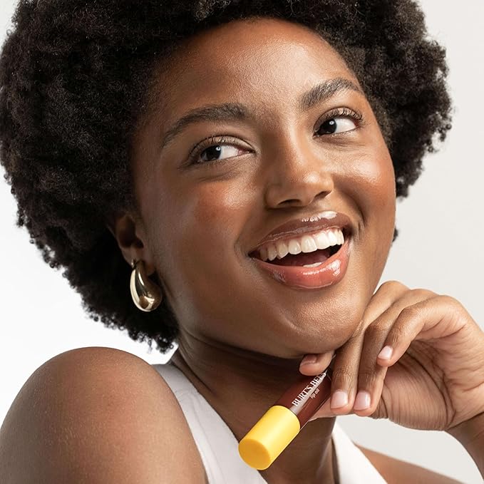 Burt's Bees Lip Oil Golden Hour, Instant Hydration, Nourishes and Softens Lips, Sheer Wash of Color, High Shine Finish, Responsibly Sourced Jojoba Oil, Non Sticky, Wand Applicator, 0.15