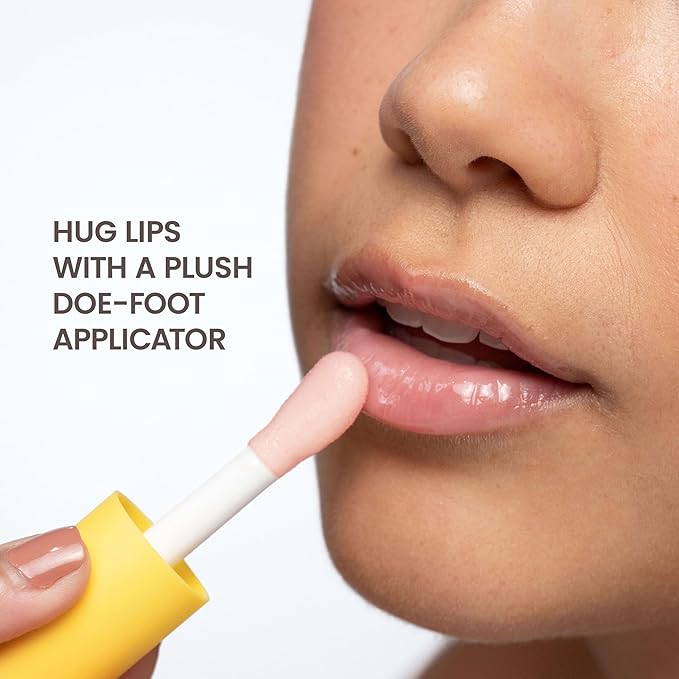 Burt's Bees Lip Oil Clear Day, Instant Hydration, Nourishes and Softens Lips, Tint Free, High Shine Finish, Responsibly Sourced Jojoba Oil, Non Sticky, Wand Applicator, 0.15 Ounce