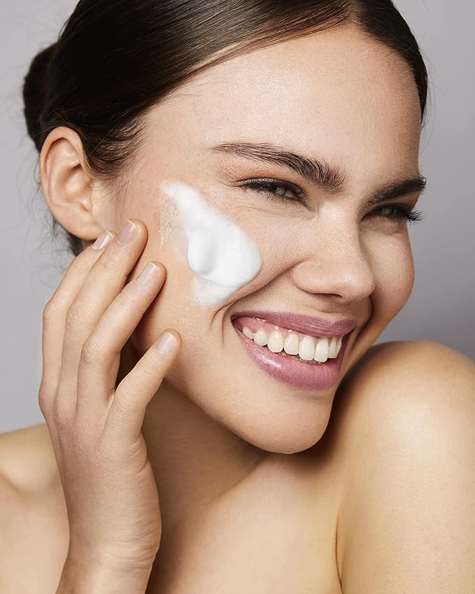 Rosense Cleansing Foam - Moisturising Facial Cleansing with 91% Natural Rose Water Vegan - 150 ml