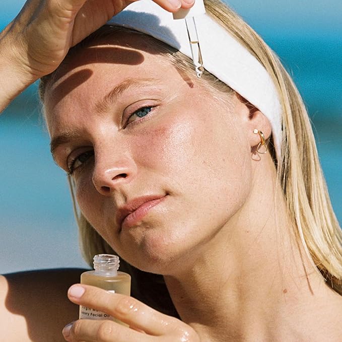 LA SALT CO Virgin Marula Face Oil Moisturizer, Reduces Appearance of Fine Lines and Wrinkles, Fast Absorbing, Natural Cold Pressed, Rich in Antioxidants and Omegas 6 and 9, 1 Ounce