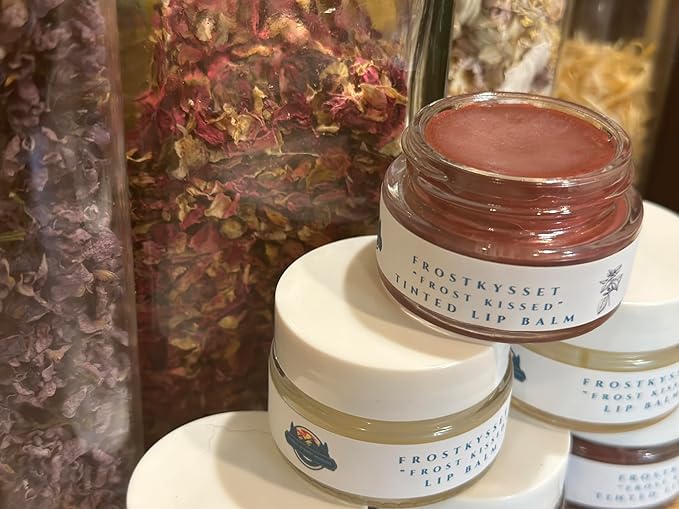 Organic Tallow & Honey Lip Balm (Natural Berry) - Long-Lasting Moisture, Natural Protection, Healing Formula - Tinted & Non-Tinted