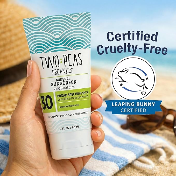 Two Peas Organics - All Natural Organic SPF 30 Sunscreen Lotion - Coral Reef Safe - Baby, Kid & Family Friendly - Chemical Free Mineral Based Formula - Waterproof & Unscented - 3oz (1 Pack)