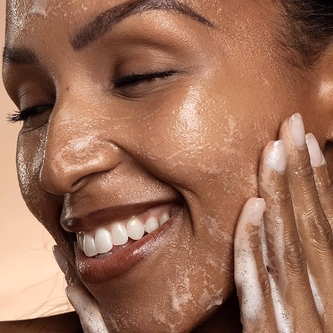 DIME Beauty Gentle Jelly Cleanser - Non-Foaming Hydrating Gel Face Wash and Makeup Remover with Vitamin E and Coconut, Sensitive and Oily Skin, Vegan, Cruelty-Free, 4 oz / 120 ml